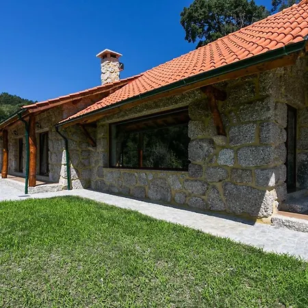 Holiday home Casa De Fundoes -